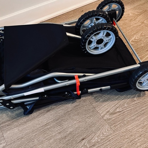 Dog| Cat stroller and Car seat. - Picture 7 of 9